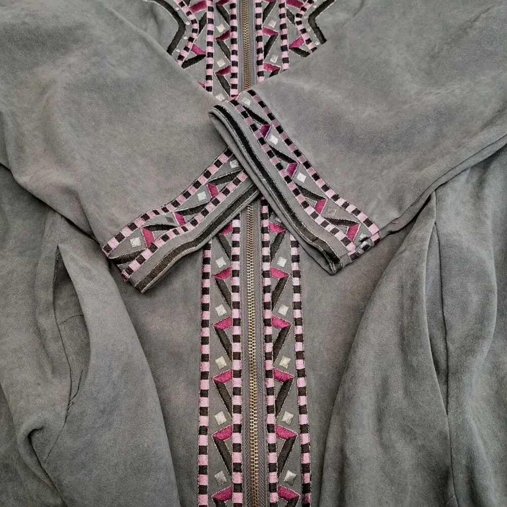 BOB MACKIE Wearable Art Gray Embroidered Full Zip Jacket Top Women's Sz 1X - Picture 9 of 9